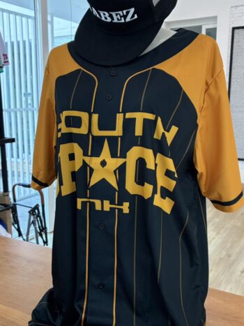 ตัวอย่างเสื้อเบสบอลพิมพ์ลาย custom จากลูกค้า