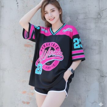 เสื้อโอเวอร์ไซส์ ผู้หญิง ลาย 23 โทนชมพูสด สปอร์ตเท่