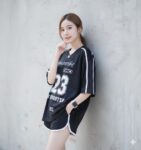 เสื้อ Oversize ผู้หญิง ลาย GANG23 สีดำ หมายเลข 23 สปอร์ตเท่ สตรีทลุค