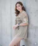 เสื้อสตรีท oversize โทนน้ำตาลเทา หมายเลข 27 สั่งทำได้