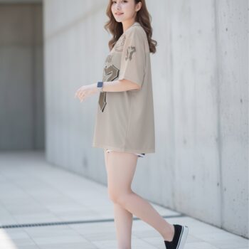 เสื้อ oversize ผู้หญิง โทน earth tone เทียบลุคสตรีท เรียบหรู ใส่ง่าย