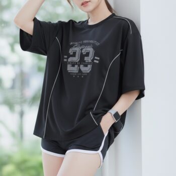 เสื้อ Oversize ผู้หญิง ลาย BLACK23 สีดำ สปอร์ต มินิมอล ใส่สบาย ระบายอากาศดี