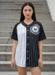 ORDER08 - เสื้อเบสบอลลายทางขาวดำ