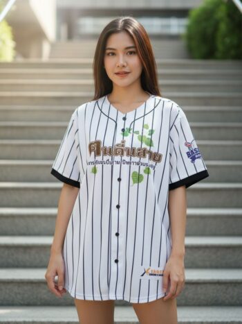 ORDER05 - เสื้อเบสบอลลายทางสีขาว-ดำ SPARK