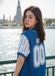 Meow Rusmintratip เสื้อเบสบอล – ด้านหน้า