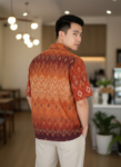 ออกแบบเสื้อทีมผ้าไทย รับผลิตเสื้อทีมผ้าไทย ทรงฮาวาย ด้านหน้า