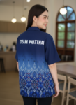 ออกแบบเสื้อทีมผ้าไทย รับผลิตเสื้อทีมผ้าไทย ทรงฮาวาย ด้านหน้า