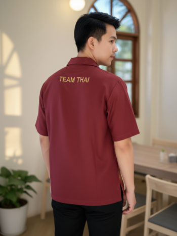 เสื้อทีมผ้าไทย ลายมัดหมี่ ด้านหลัง