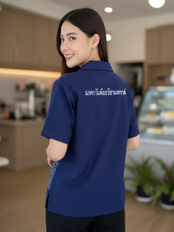 เสื้อทีมผ้าไทย ลายมัดหมี่ ด้านหลัง