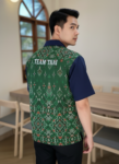 ออกแบบเสื้อทีมผ้าไทย รับผลิตเสื้อทีมผ้าไทย ทรงฮาวาย ด้านหน้า