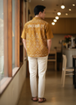 ออกแบบเสื้อทีมผ้าไทย รับผลิตเสื้อทีมผ้าไทย ทรงฮาวาย ด้านหน้า