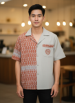 ออกแบบเสื้อทีมผ้าไทย รับผลิตเสื้อทีมผ้าไทย ทรงฮาวาย ด้านหน้า