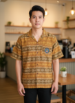 ออกแบบเสื้อทีมผ้าไทย รับผลิตเสื้อทีมผ้าไทย ทรงฮาวาย ด้านหน้า