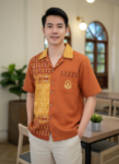 ออกแบบเสื้อทีมผ้าไทย รับผลิตเสื้อทีมผ้าไทย ทรงฮาวาย ด้านหน้า