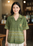 ออกแบบเสื้อทีมผ้าไทย รับผลิตเสื้อทีมผ้าไทย ทรงฮาวาย ด้านหน้า