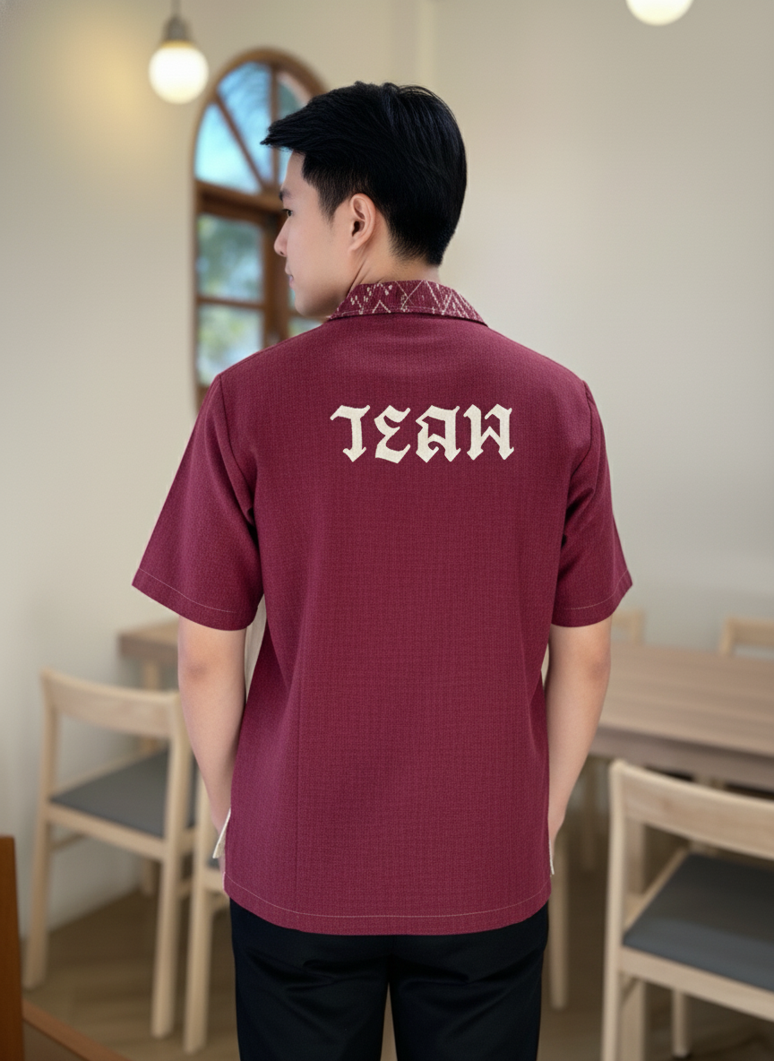 เสื้อทีมผ้าไทย ลายมัดหมี่ ด้านหลัง เสื้อทีมผ้าไทย ลายมัดหมี่ ด้านหลัง