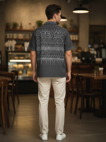 เสื้อทีมผ้าไทย ลายมัดหมี่ ด้านหลัง