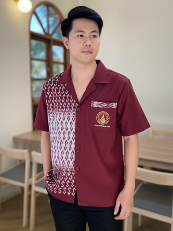 ออกแบบเสื้อทีมผ้าไทย รับผลิตเสื้อทีมผ้าไทย ทรงฮาวาย ด้านหน้า