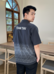 ออกแบบเสื้อทีมผ้าไทย รับผลิตเสื้อทีมผ้าไทย ทรงฮาวาย ด้านหน้า
