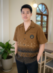 ออกแบบเสื้อทีมผ้าไทย รับผลิตเสื้อทีมผ้าไทย ทรงฮาวาย ด้านหน้า