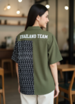 ออกแบบเสื้อทีมผ้าไทย รับผลิตเสื้อทีมผ้าไทย ทรงฮาวาย ด้านหน้า