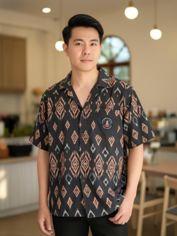 ออกแบบเสื้อทีมผ้าไทย รับผลิตเสื้อทีมผ้าไทย ทรงฮาวาย ด้านหน้า
