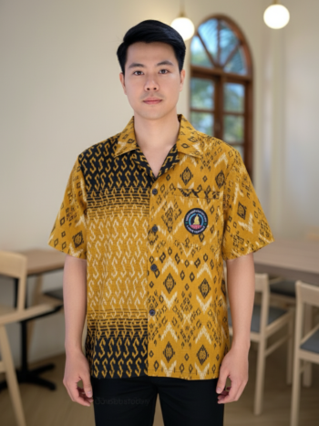 ออกแบบเสื้อทีมผ้าไทย รับผลิตเสื้อทีมผ้าไทย ทรงฮาวาย ด้านหน้า