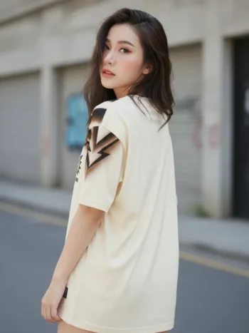 เสื้อ โอเวอร์ ไซส์ – เสื้อ โอเวอร์ ไซส์ พิมพ์ลาย สั่งทำ ออกแบบเอง 2569 ด้านหลัง